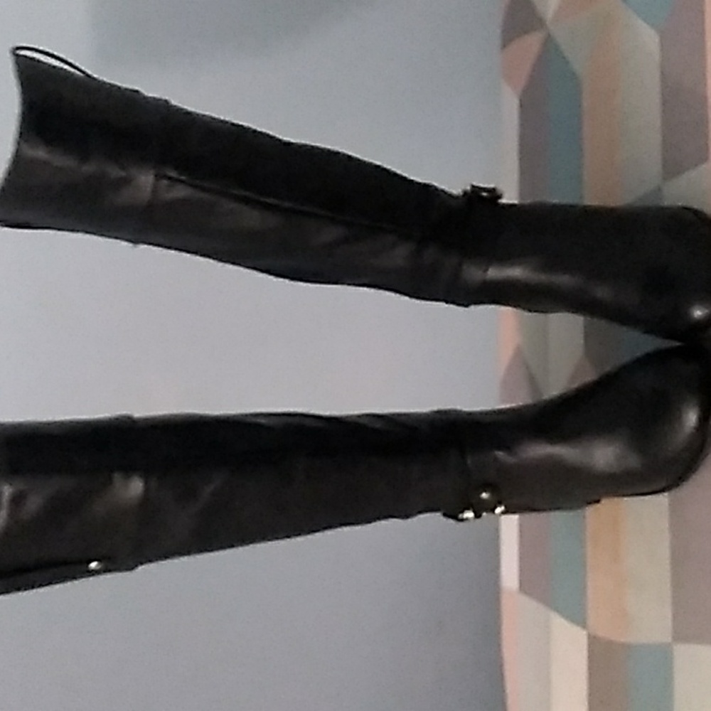 Tall boots - Picture 4 of 4